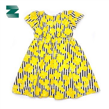 שמלה מודפסת עם צווארון עגול ארוגה בכותנה